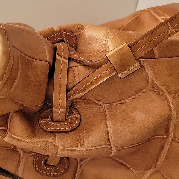 Dooney & Bourke Chiara Leather Croco-Embossed Tan Tote Handbag - Picture 3 of 8